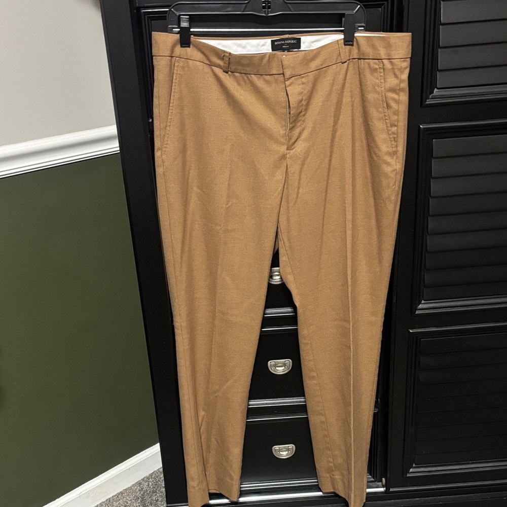 Ladies dress pants from banana republic factory.